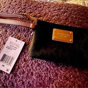 Michael Kors Small Wristlet